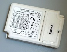 LED proudový zdroj regulovatelný (stmívač) 0.7A max., řízený napětím 0-10V